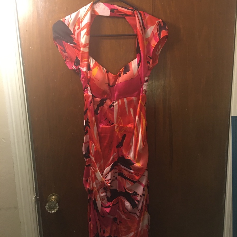 Caché Back out,cap sleeve cocktail dress